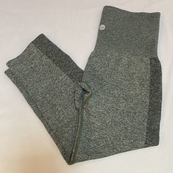 Senita Athletics Leggings - Picture 1 of 7